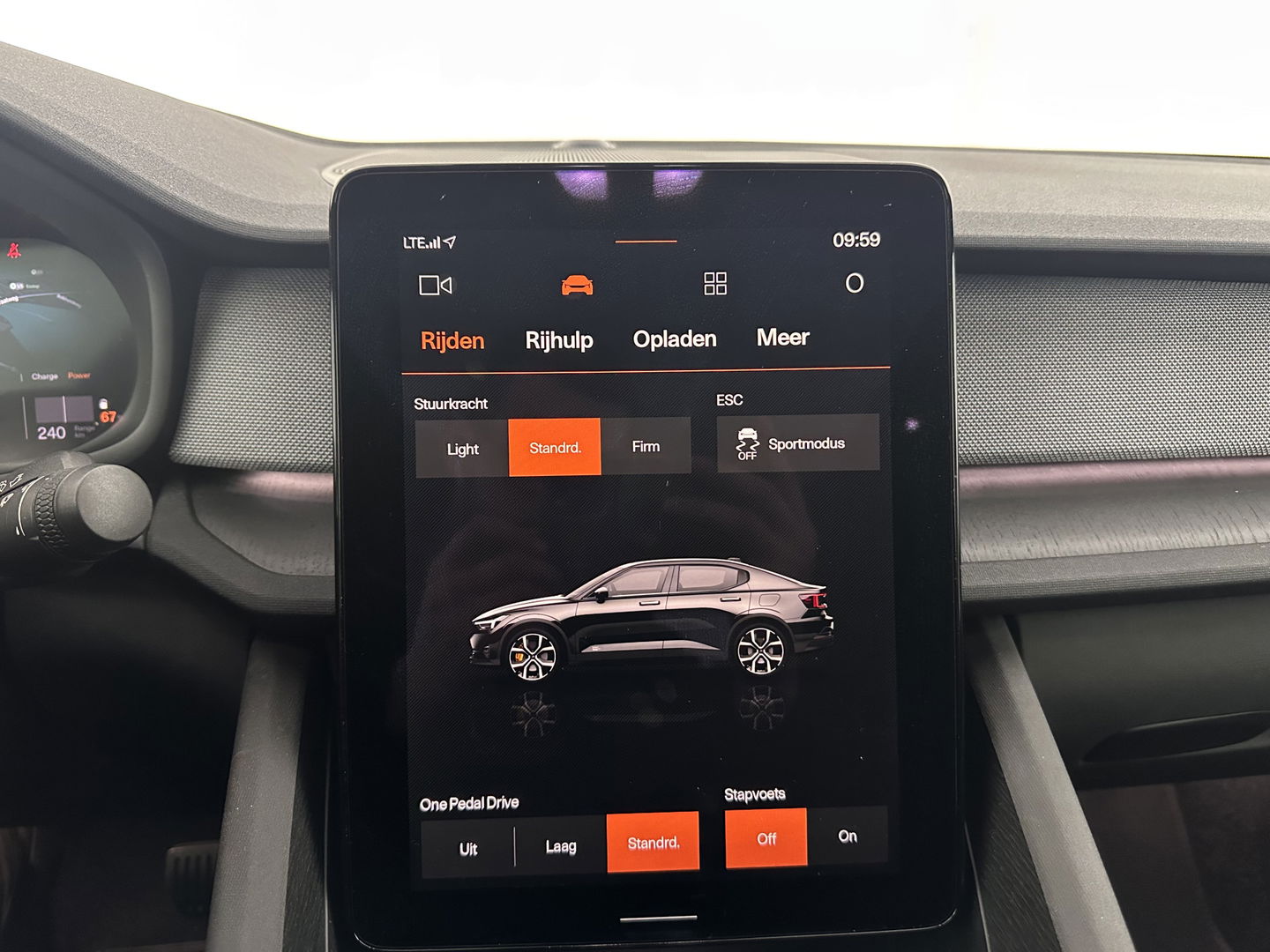 Polestar 2 Long Range Dual Motor Launch Edition 78kWh [ 3-Fase-11kW ] {SOH-90%} (INCL-BTW) Aut. *PANO | NAVI-FULLMAP | FULL-LED | ADAPTIVE-CRUISE | BLINDSPOT | TOPVIEW | KEYLESS | LANE-ASSIST | DIGI-COCKPIT | CARPLAY | DAB+ | HEATED-SPORTSEATS | CAMERA | MEMORY-PACK