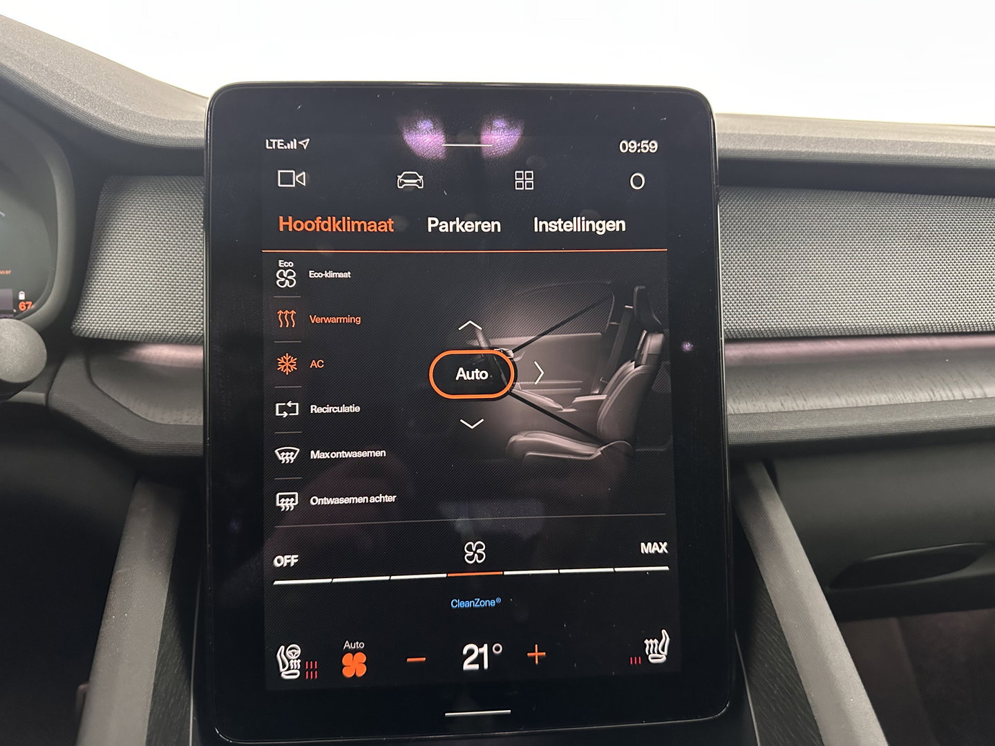 Polestar 2 Long Range Dual Motor Launch Edition 78kWh [ 3-Fase-11kW ] {SOH-90%} (INCL-BTW) Aut. *PANO | NAVI-FULLMAP | FULL-LED | ADAPTIVE-CRUISE | BLINDSPOT | TOPVIEW | KEYLESS | LANE-ASSIST | DIGI-COCKPIT | CARPLAY | DAB+ | HEATED-SPORTSEATS | CAMERA | MEMORY-PACK