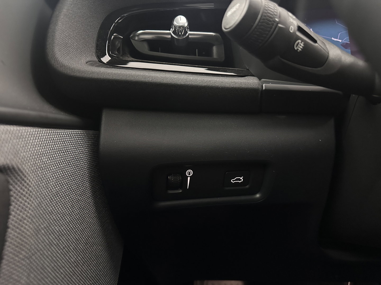 Polestar 2 Long Range Dual Motor Launch Edition 78kWh [ 3-Fase-11kW ] {SOH-90%} (INCL-BTW) Aut. *PANO | NAVI-FULLMAP | FULL-LED | ADAPTIVE-CRUISE | BLINDSPOT | TOPVIEW | KEYLESS | LANE-ASSIST | DIGI-COCKPIT | CARPLAY | DAB+ | HEATED-SPORTSEATS | CAMERA | MEMORY-PACK