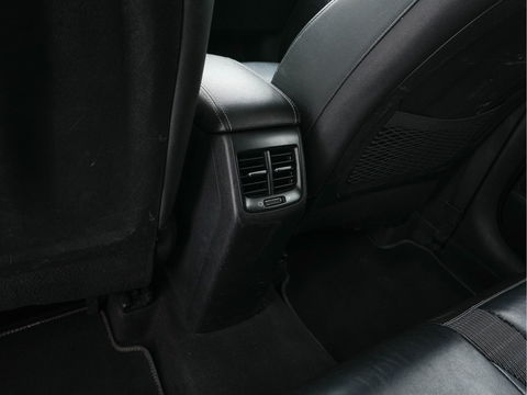 Kia Niro 1.6 GDi Hybrid ExecutiveLine Eco-Hybrid (INCL-BTW) Aut. *LEATHER-FABRIC | NAVI-FULLMAP | KEYLESS | CAMERA | COMFORTSEATS | DIGI-COCKPIT | LANE-ASSIST | ECC | CARPLAY | PDC | TOWBAR | 16''ALU*