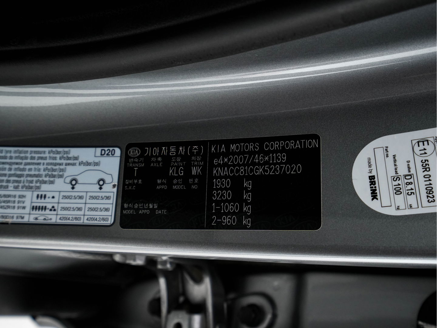 Kia Niro 1.6 GDi Hybrid ExecutiveLine Eco-Hybrid (INCL-BTW) Aut. *LEATHER-FABRIC | NAVI-FULLMAP | KEYLESS | CAMERA | COMFORTSEATS | DIGI-COCKPIT | LANE-ASSIST | ECC | CARPLAY | PDC | TOWBAR | 16''ALU*