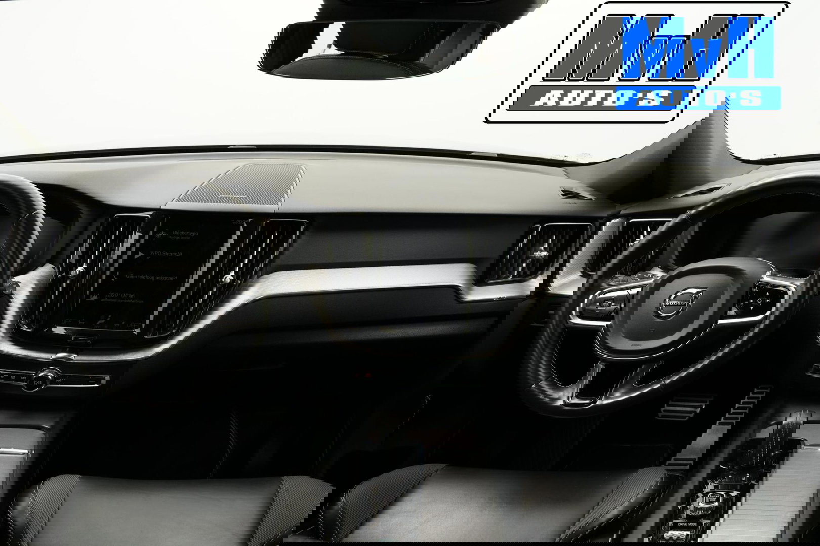 Volvo XC60 2.0 Recharge T6 AWD R-Design|PANO|H/K AUDIO|TREKH