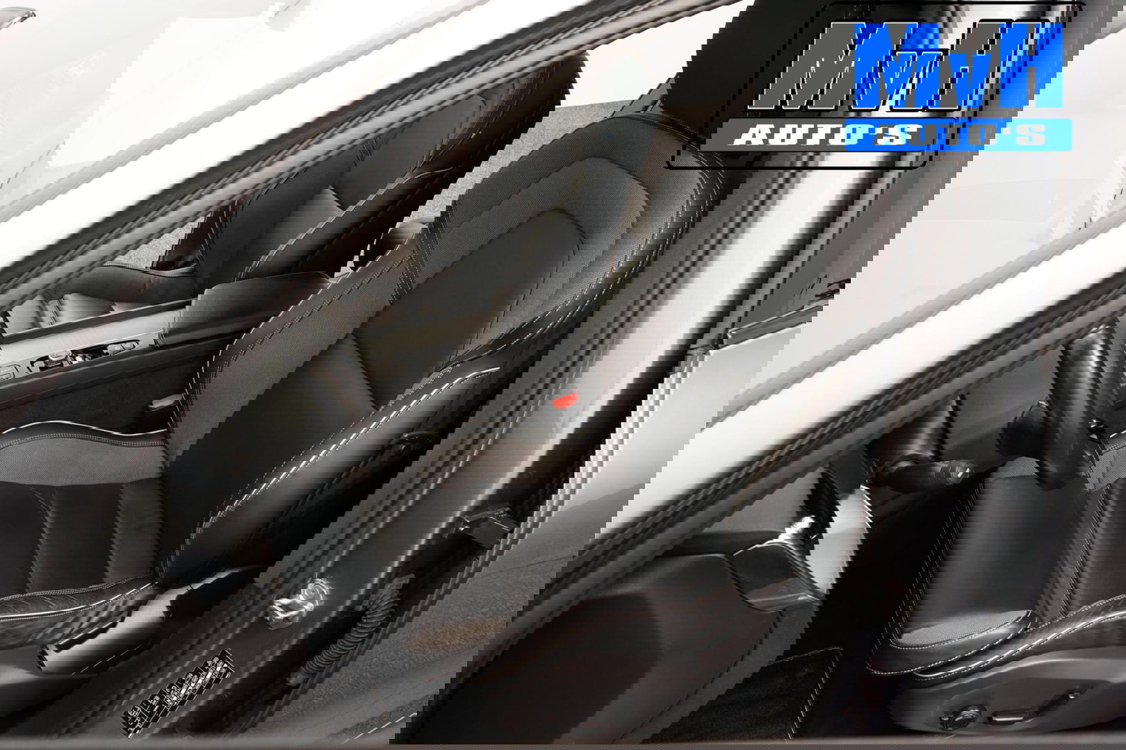 Volvo XC60 2.0 Recharge T6 AWD R-Design|PANO|H/K AUDIO|TREKH