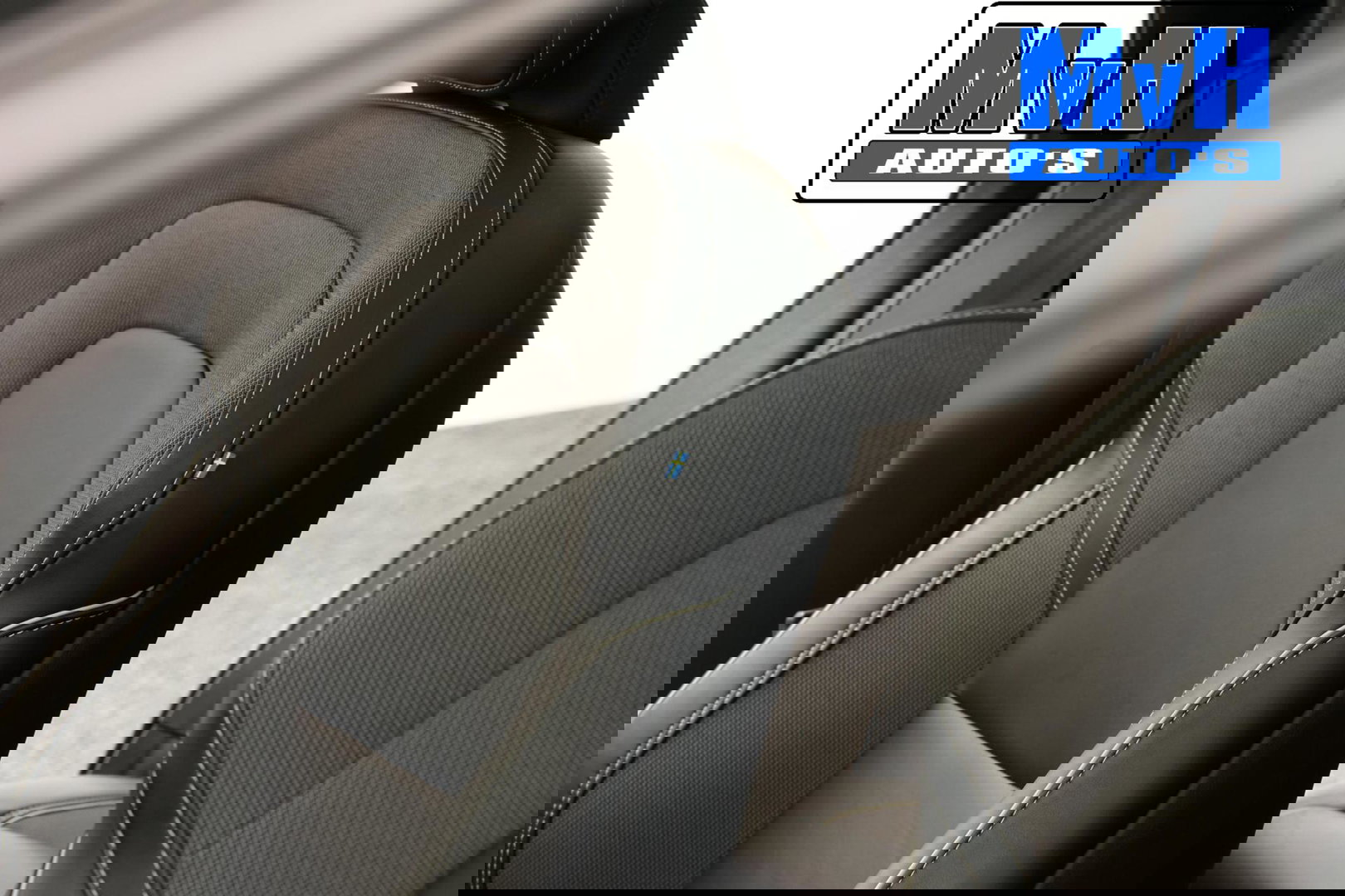 Volvo XC60 2.0 Recharge T6 AWD R-Design|PANO|H/K AUDIO|TREKH