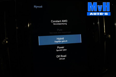Volvo XC60 2.0 Recharge T6 AWD R-Design|PANO|H/K AUDIO|TREKH