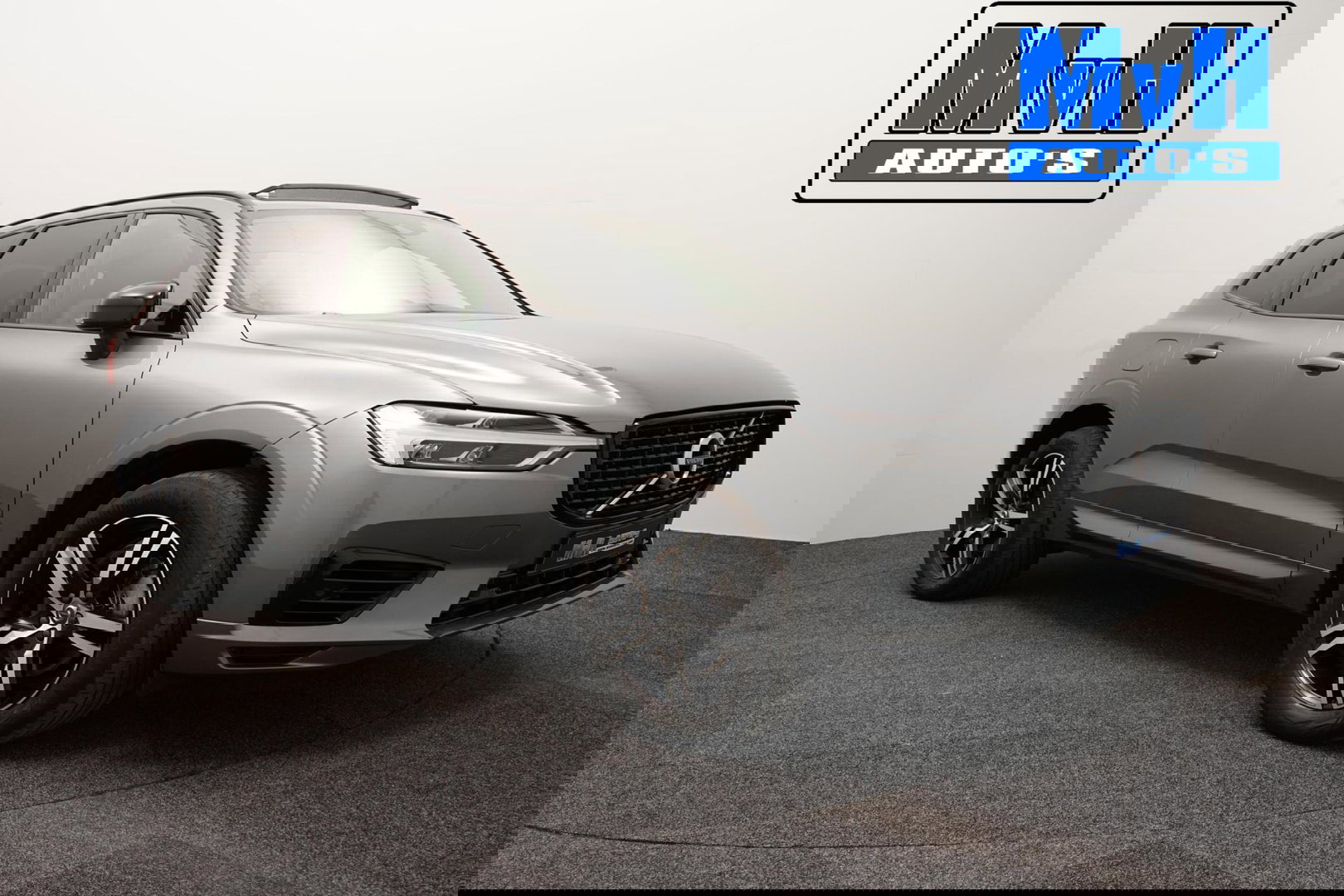 Volvo XC60 2.0 Recharge T6 AWD R-Design|PANO|H/K AUDIO|TREKH