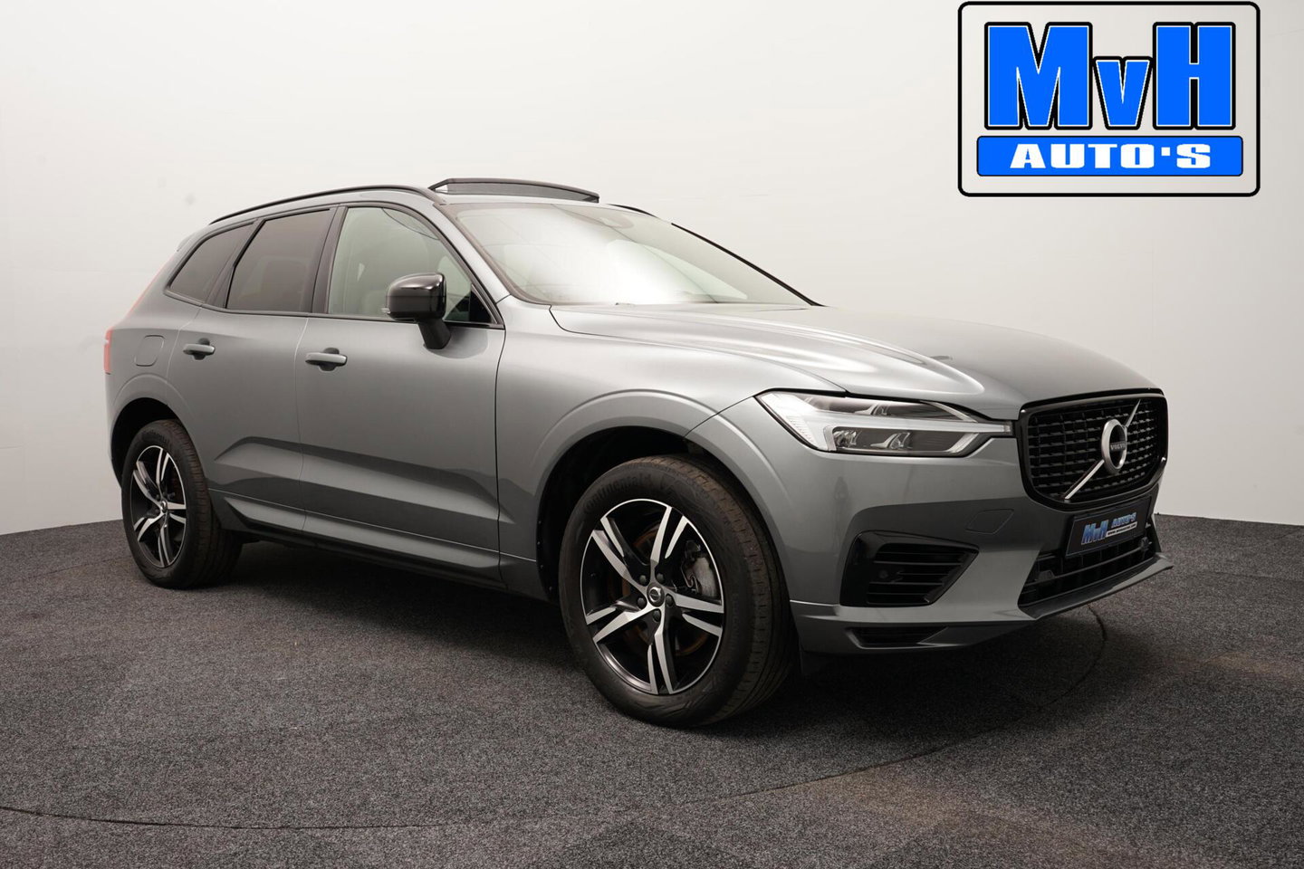 Volvo XC60 2.0 Recharge T6 AWD R-Design|PANO|H/K AUDIO|TREKH