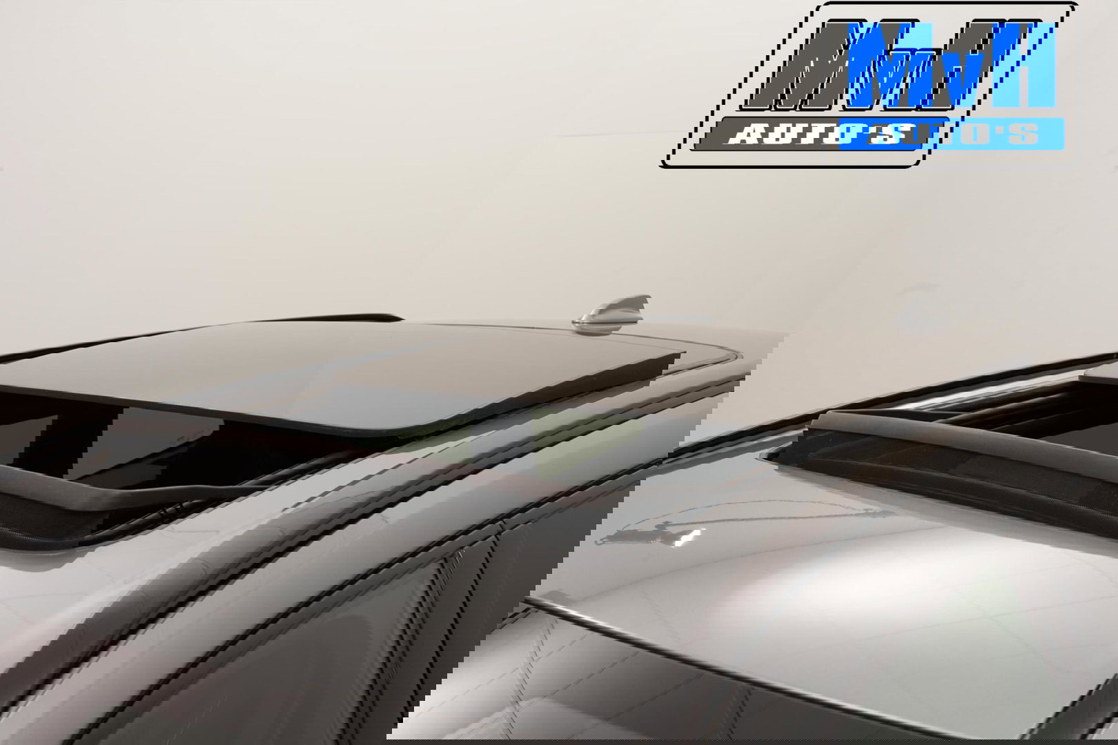 Volvo XC60 2.0 Recharge T6 AWD R-Design|PANO|H/K AUDIO|TREKH