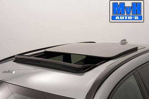 Volvo XC60 2.0 Recharge T6 AWD R-Design|PANO|H/K AUDIO|TREKH