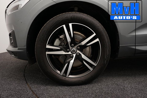 Volvo XC60 2.0 Recharge T6 AWD R-Design|PANO|H/K AUDIO|TREKH