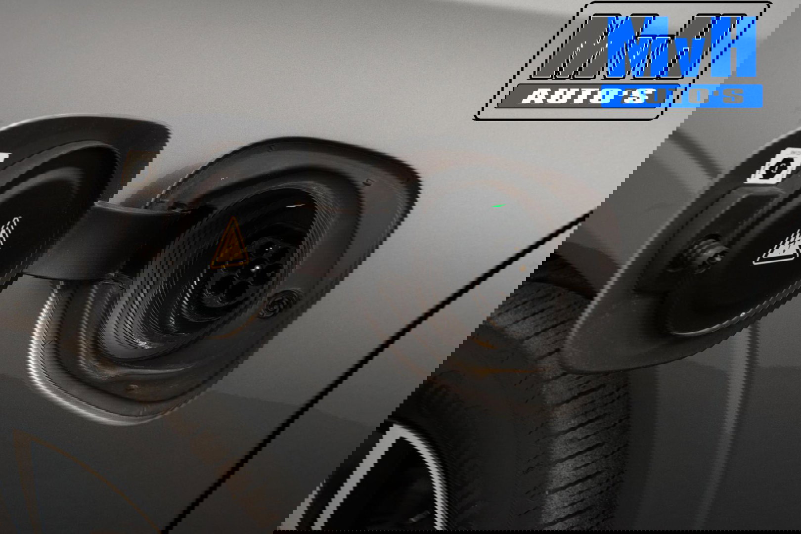 Volvo XC60 2.0 Recharge T6 AWD R-Design|PANO|H/K AUDIO|TREKH