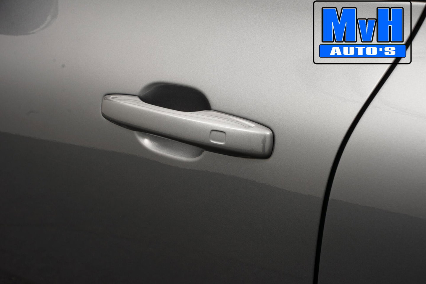 Volvo XC60 2.0 Recharge T6 AWD R-Design|PANO|H/K AUDIO|TREKH