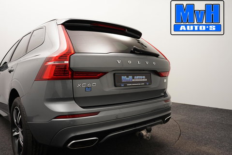 Volvo XC60 2.0 Recharge T6 AWD R-Design|PANO|H/K AUDIO|TREKH
