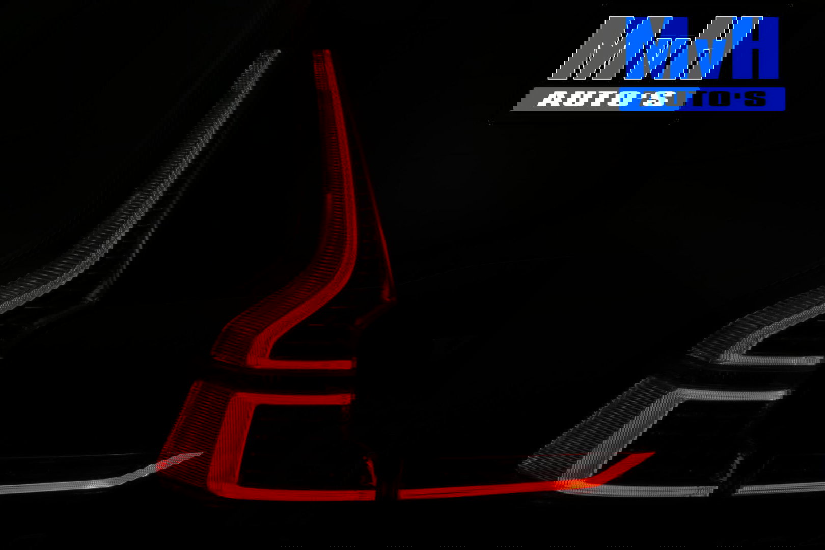 Volvo XC60 2.0 Recharge T6 AWD R-Design|PANO|H/K AUDIO|TREKH