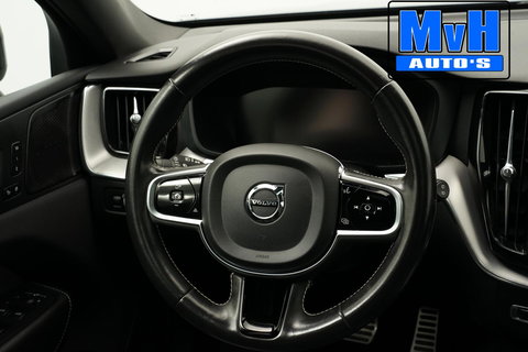 Volvo XC60 2.0 Recharge T6 AWD R-Design|PANO|H/K AUDIO|TREKH