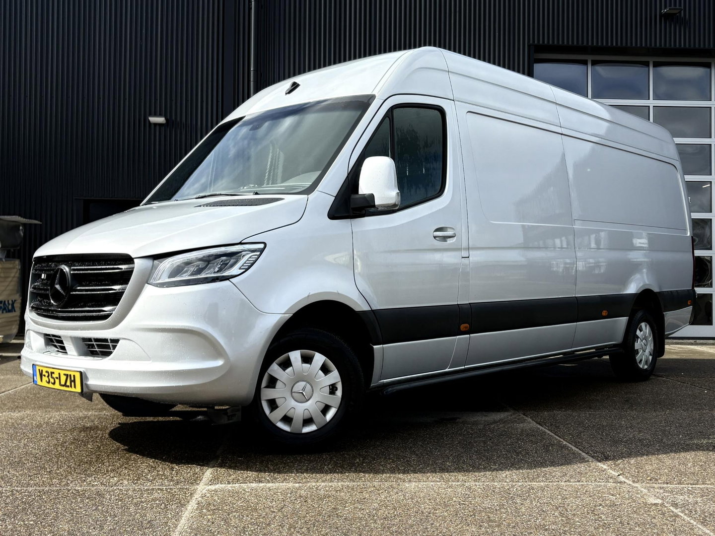 Mercedes-Benz Sprinter 319 3.0 V6 L4H2 | MARGE | VEEL LAADRUIMTE | CAMERA | LEDER | STUURWIELBEDIENING