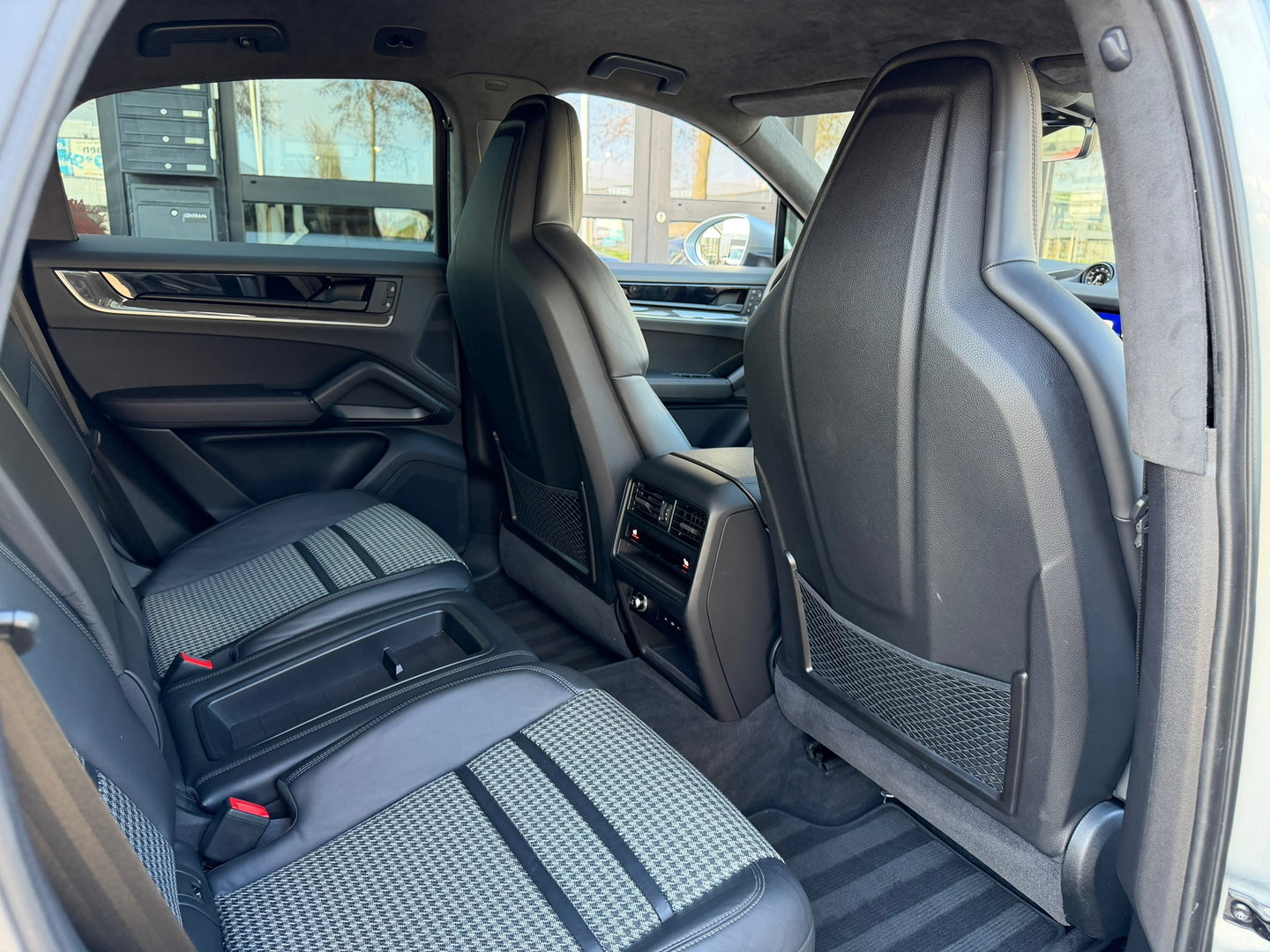 Porsche Cayenne Coupé 3.0 E-Hybrid Memory|Lichtgewicht|Carbon|Luchtvering|470PK