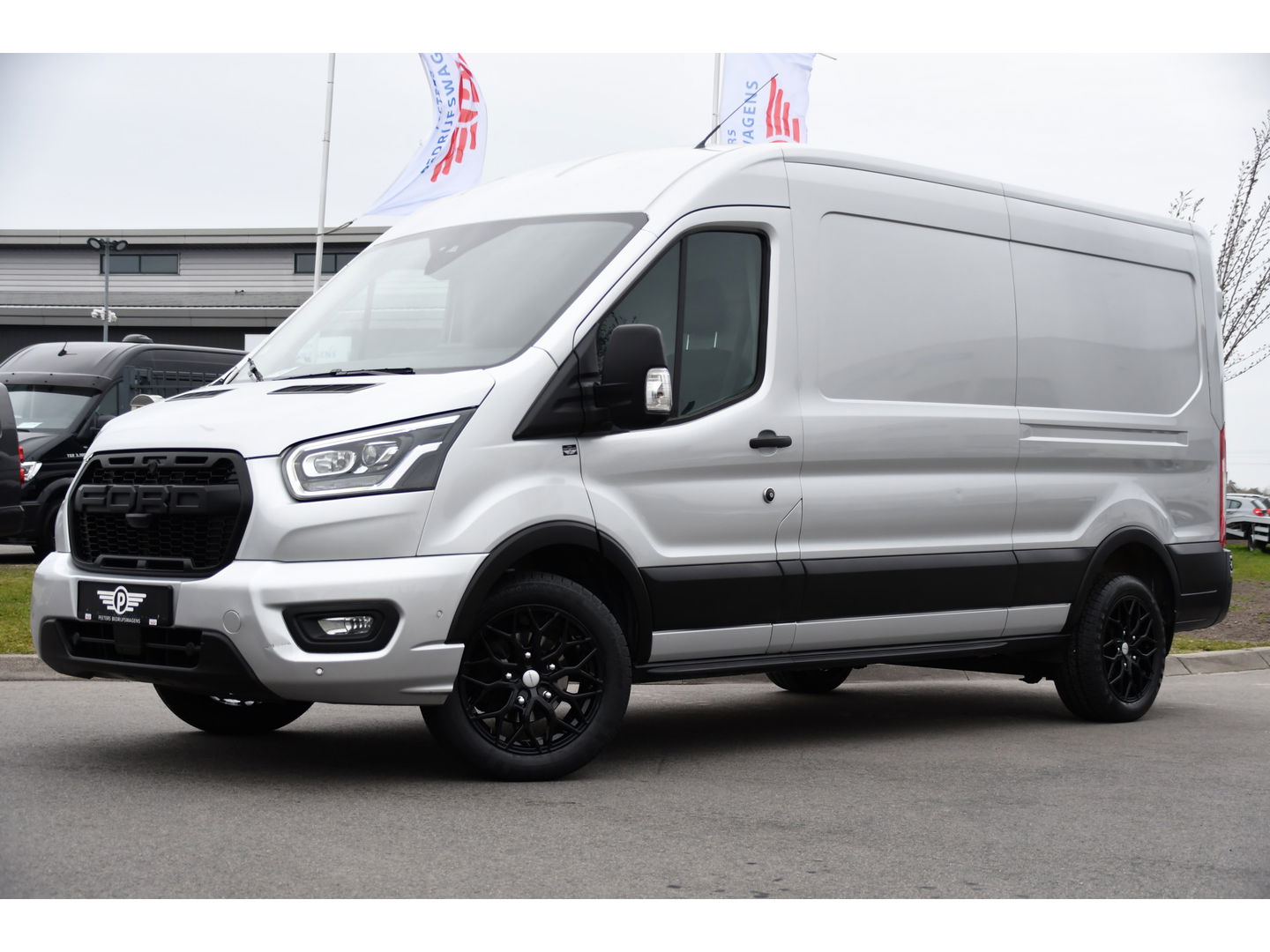 Ford Transit 350 2.0 TDCI L3H2 Limited PB Edition Camera, Cruise, Carplay, LED, Trekhaak, Stoelverwarming, 185pk, NAVI, Uniek!