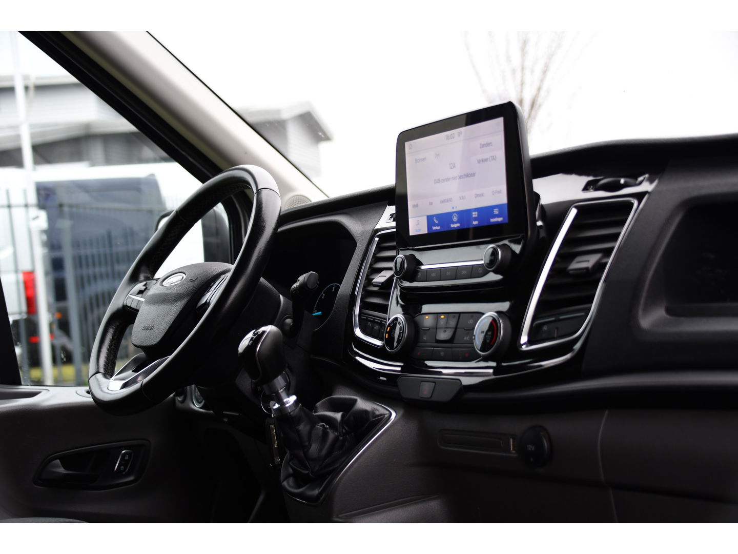 Ford Transit 350 2.0 TDCI L3H2 Limited PB Edition Camera, Cruise, Carplay, LED, Trekhaak, Stoelverwarming, 185pk, NAVI, Uniek!