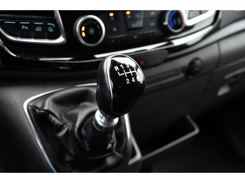 Ford Transit 350 2.0 TDCI L3H2 Limited PB Edition Camera, Cruise, Carplay, LED, Trekhaak, Stoelverwarming, 185pk, NAVI, Uniek!