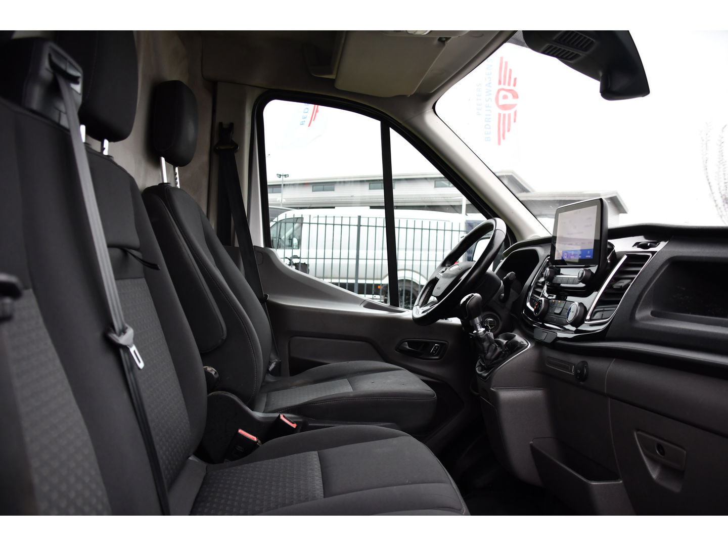 Ford Transit 350 2.0 TDCI L3H2 Limited PB Edition Camera, Cruise, Carplay, LED, Trekhaak, Stoelverwarming, 185pk, NAVI, Uniek!