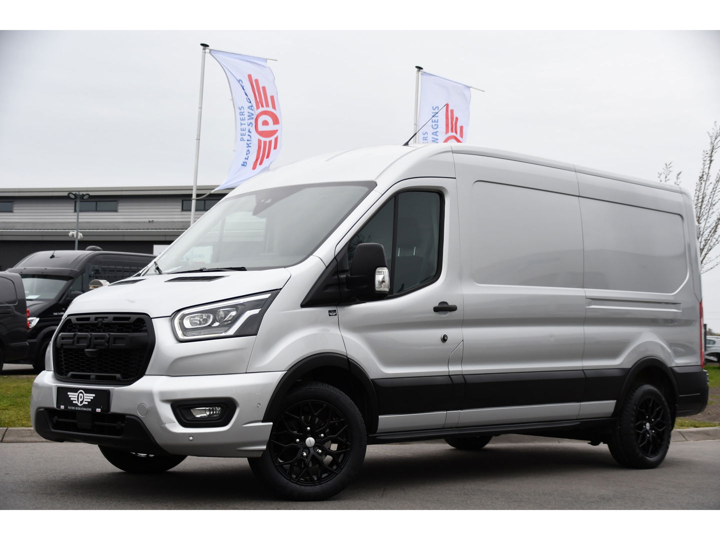 Ford Transit 350 2.0 TDCI L3H2 Limited PB Edition Camera, Cruise, Carplay, LED, Trekhaak, Stoelverwarming, 185pk, NAVI, Uniek!