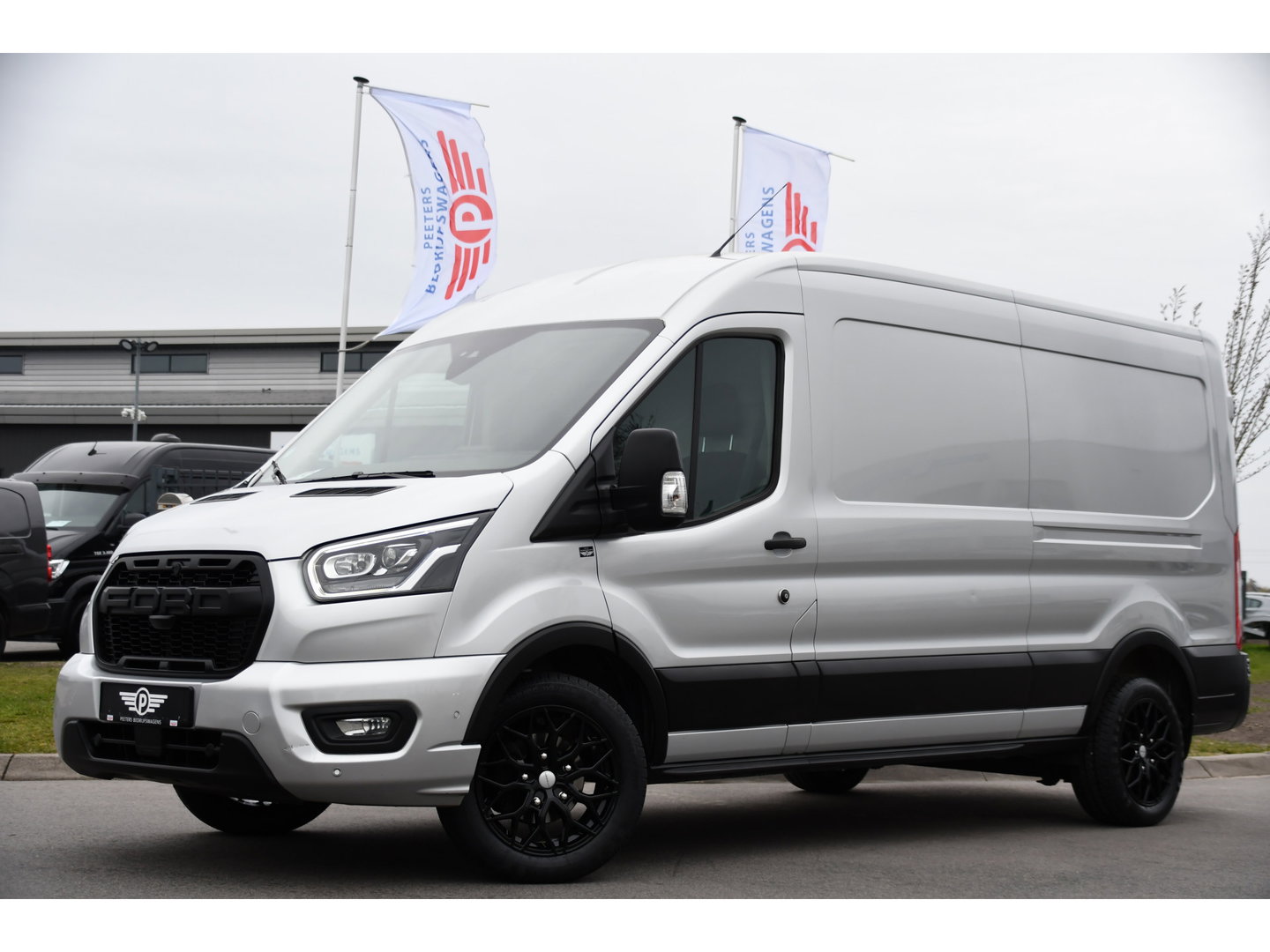 Ford Transit 350 2.0 TDCI L3H2 Limited PB Edition Camera, Cruise, Carplay, LED, Trekhaak, Stoelverwarming, 185pk, NAVI, Uniek!
