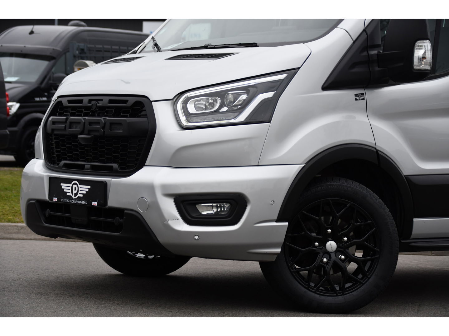 Ford Transit 350 2.0 TDCI L3H2 Limited PB Edition Camera, Cruise, Carplay, LED, Trekhaak, Stoelverwarming, 185pk, NAVI, Uniek!