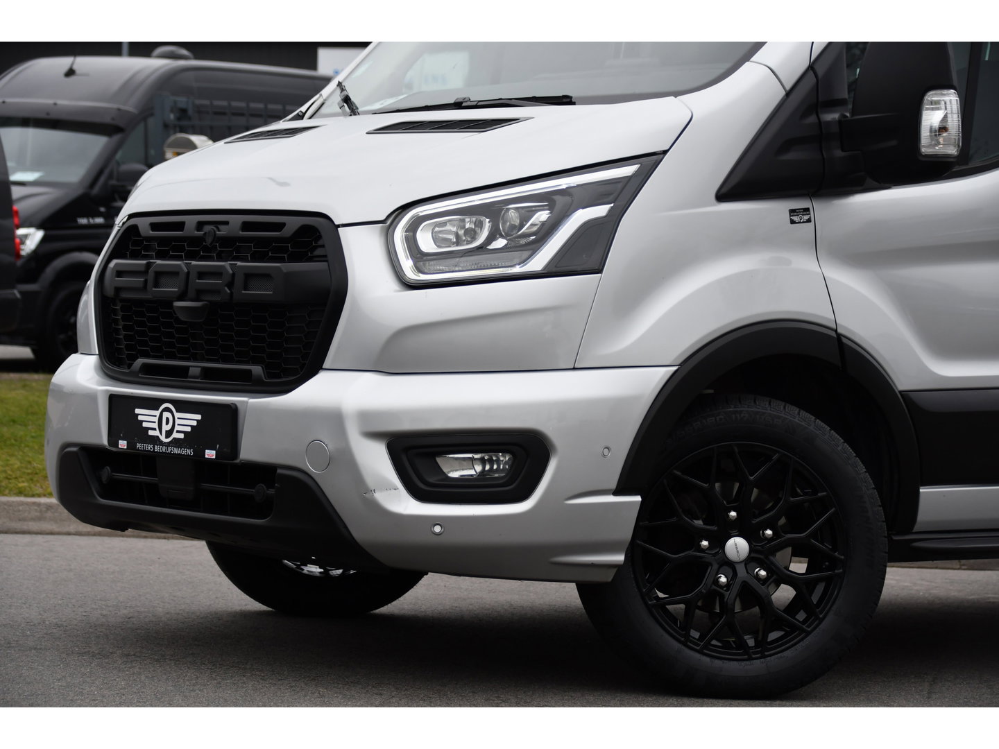 Ford Transit 350 2.0 TDCI L3H2 Limited PB Edition Camera, Cruise, Carplay, LED, Trekhaak, Stoelverwarming, 185pk, NAVI, Uniek!