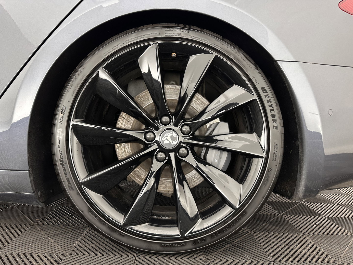 Tesla Model S 75D Base [ 3-Fase-17kW ] Aut. *PANO-WINDOW | LEATHER-FABRIC | AIR-SUSPENION | FULL-LED | NAVI-FULLMAP | KEYLESS | MEMORY-PACK | HEATED-COMFORTSEATS | DIGI-COCKPIT | CARBON-INLAY | AUTO-PILOT | 21"ALU*