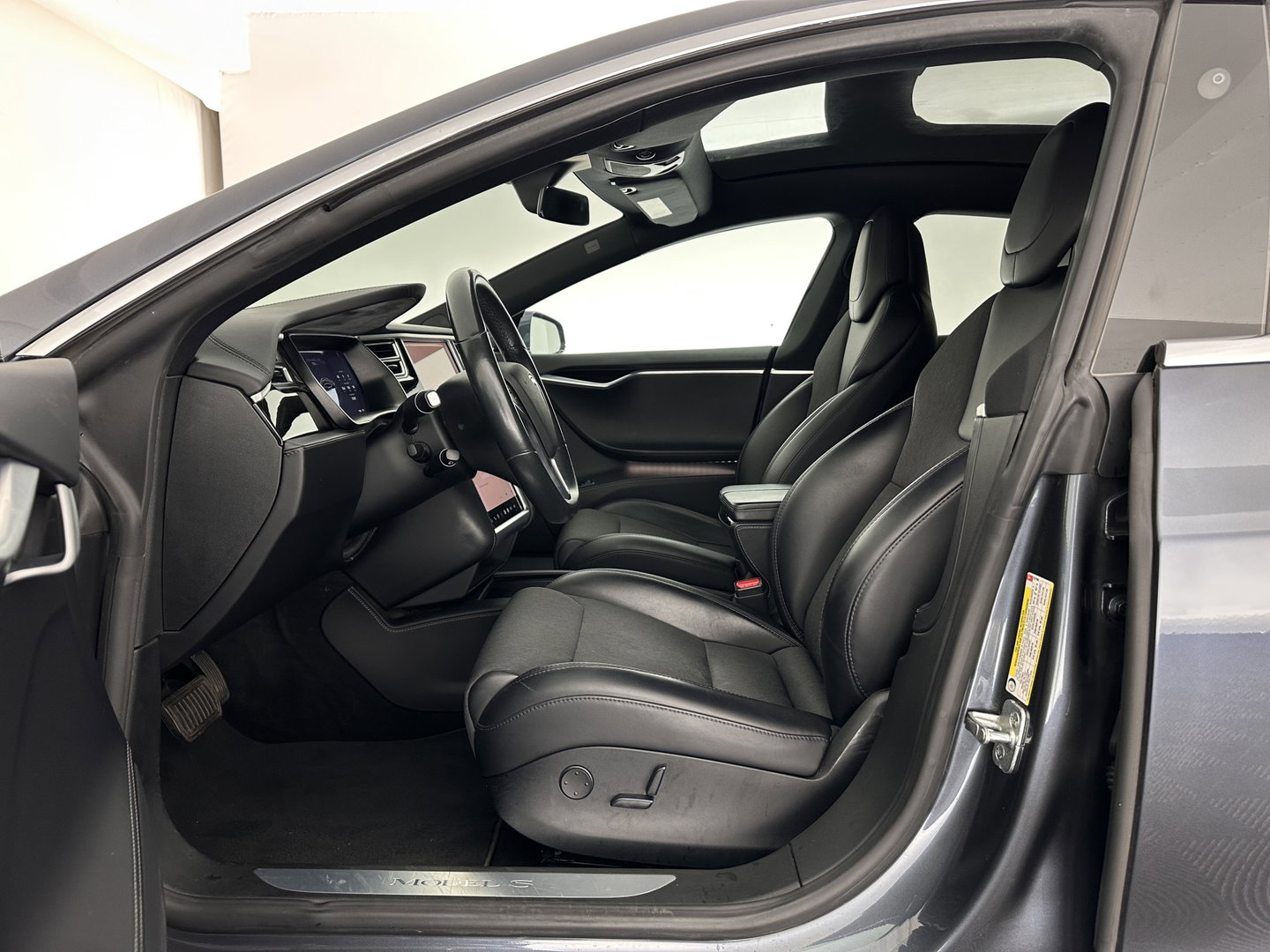 Tesla Model S 75D Base [ 3-Fase-17kW ] Aut. *PANO-WINDOW | LEATHER-FABRIC | AIR-SUSPENION | FULL-LED | NAVI-FULLMAP | KEYLESS | MEMORY-PACK | HEATED-COMFORTSEATS | DIGI-COCKPIT | CARBON-INLAY | AUTO-PILOT | 21"ALU*