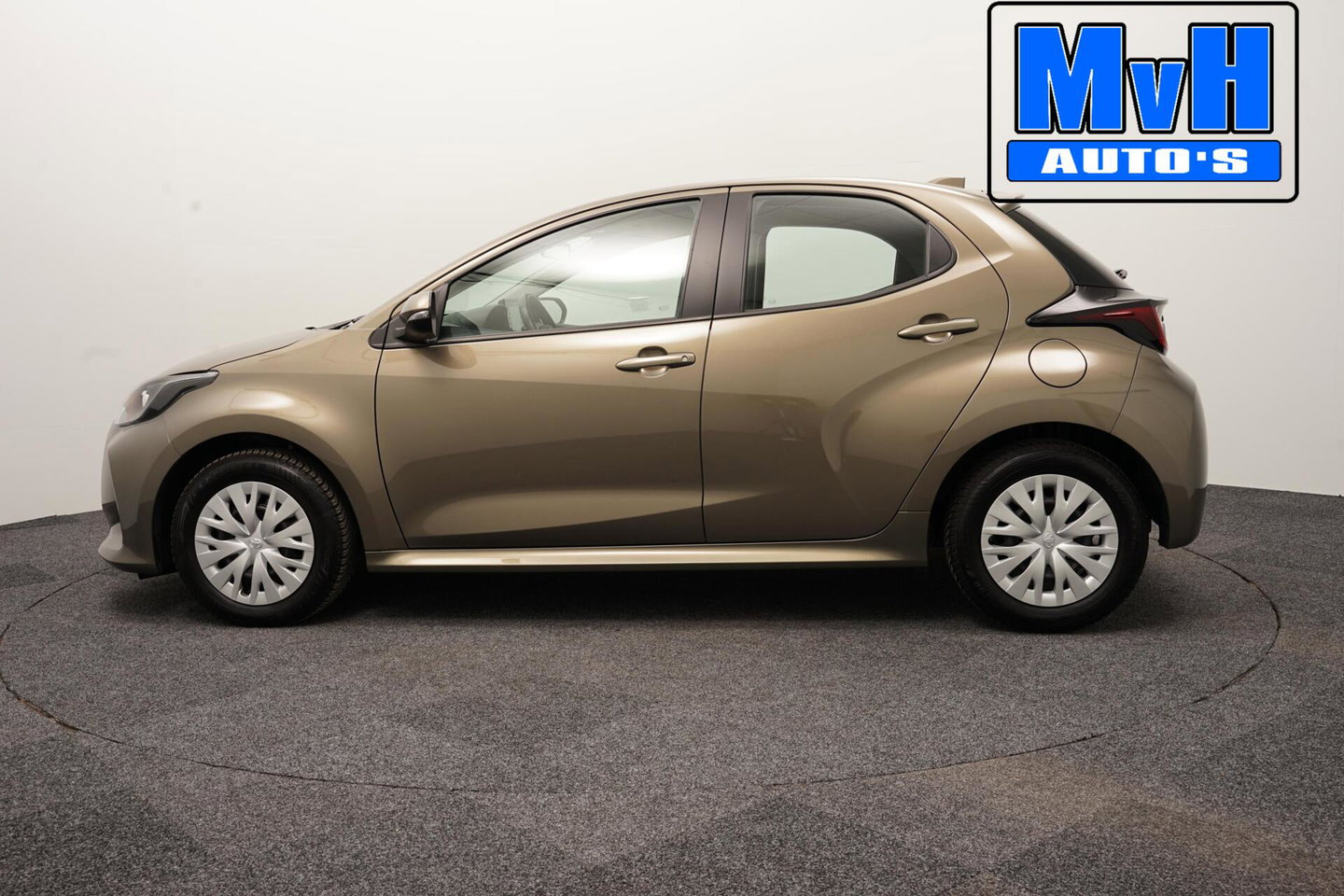 Toyota Yaris 1.5 VVT-i Active|CAMERA|ADAP.CRUISE|CARPLAY|NAP