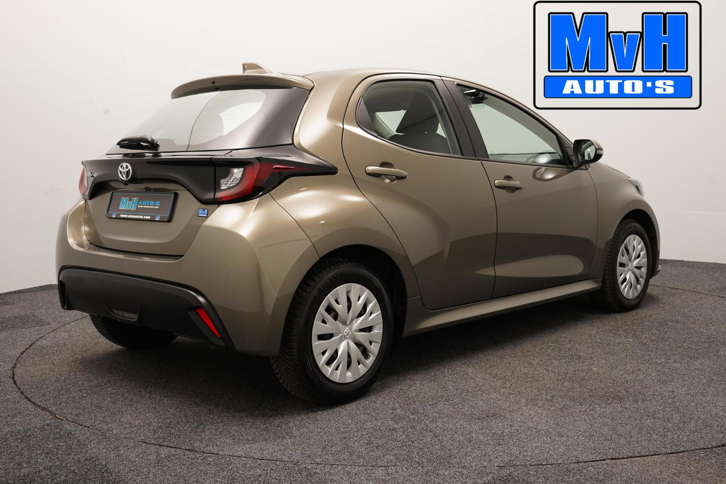 Toyota Yaris 1.5 VVT-i Active|CAMERA|ADAP.CRUISE|CARPLAY|NAP