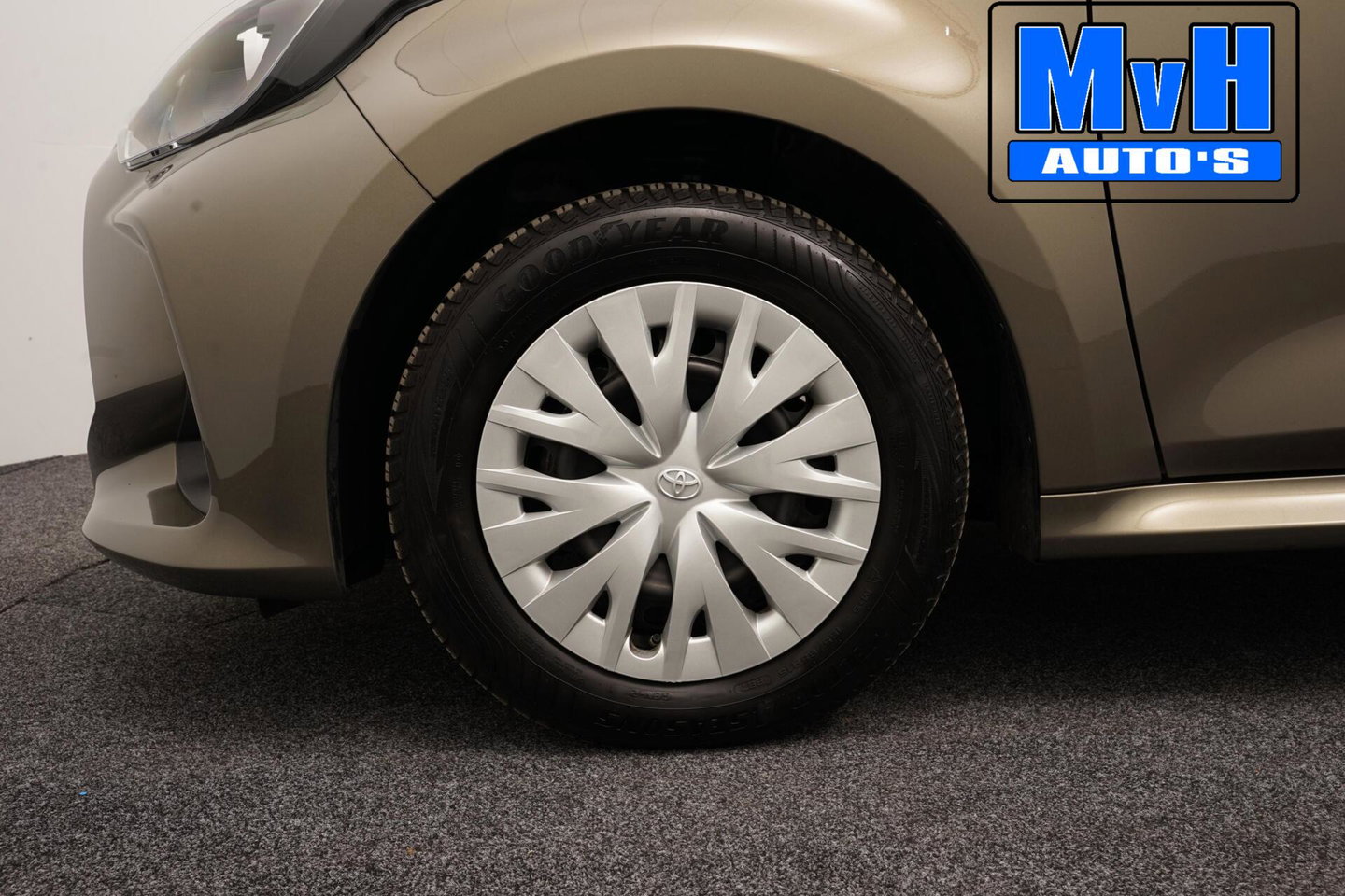 Toyota Yaris 1.5 VVT-i Active|CAMERA|ADAP.CRUISE|CARPLAY|NAP