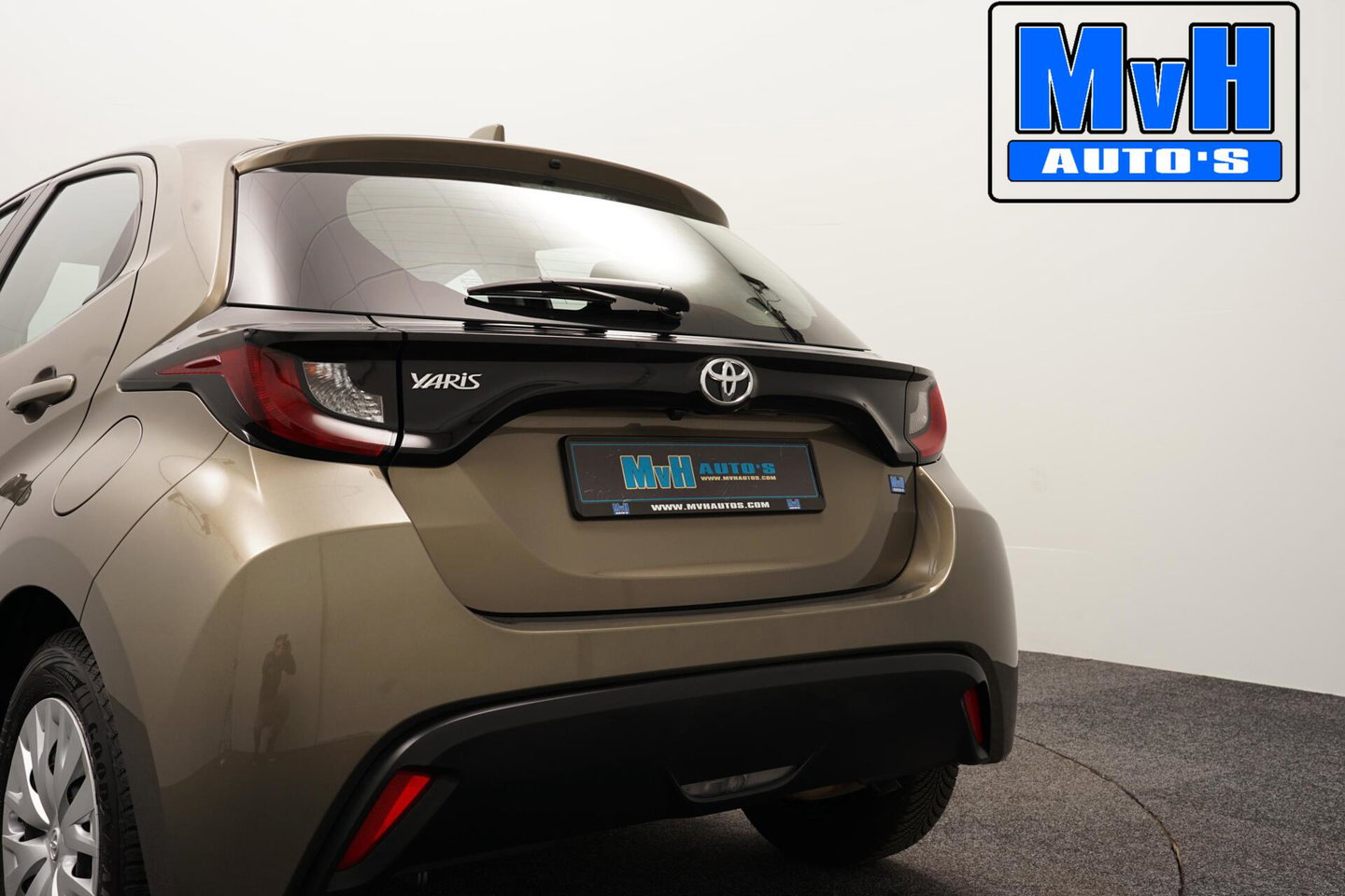 Toyota Yaris 1.5 VVT-i Active|CAMERA|ADAP.CRUISE|CARPLAY|NAP