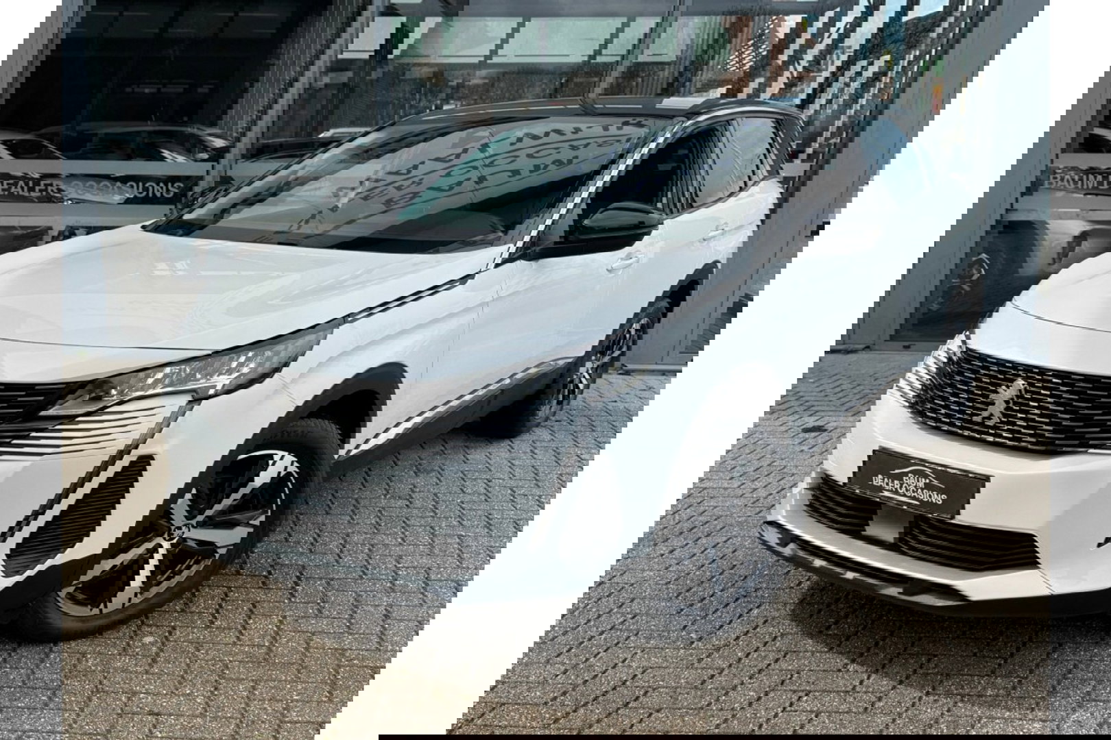 Peugeot 3008 1.2 PURETECH ALLUREPACK AUTOMAAT 130PK AIRCO NAVI PDC-CAMERA