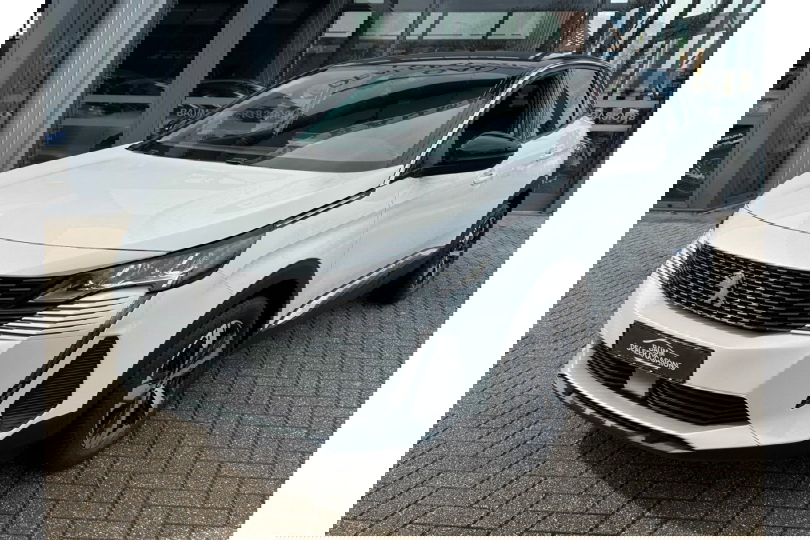 Peugeot 3008 1.2 PURETECH ALLUREPACK AUTOMAAT 130PK AIRCO NAVI PDC-CAMERA