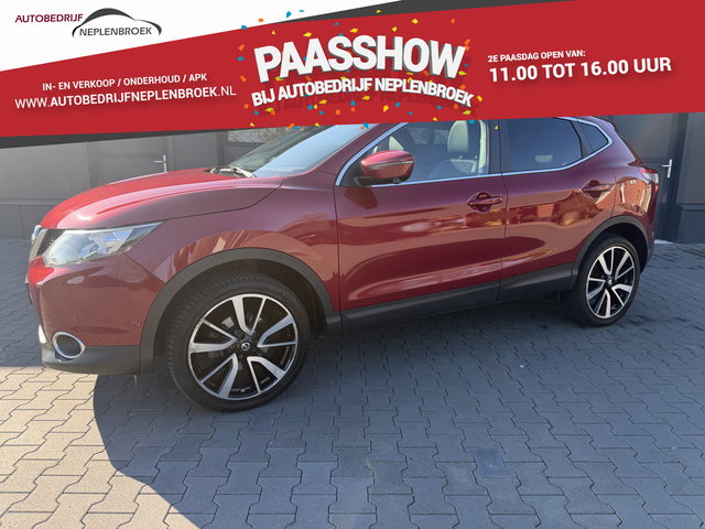 Nissan QASHQAI - 1.2 Connect Edition Automaat,360 camera,Trekhaak,Panodak,Pdc Hoge Zit Bj 2015 Km 121.000 Nap 2e eigenaar !!