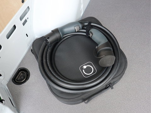 Mercedes-Benz eVito 112 66 kWh AC+DC Snelladen SoH 97,4 % L2 Lang - Apple Carplay - Betimmerd