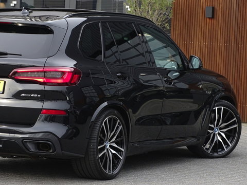 BMW X5 45e 394PK M-Sport / M- Individual / Skylounge / Laser / 360°