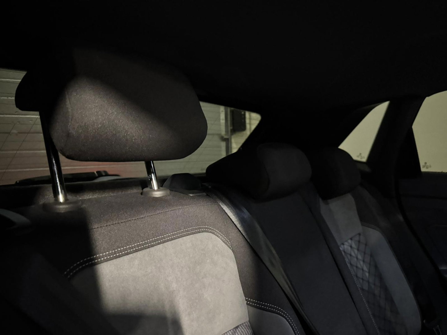 Volkswagen Polo 1.0 TSI R-Line CAM CARPLAY PDC