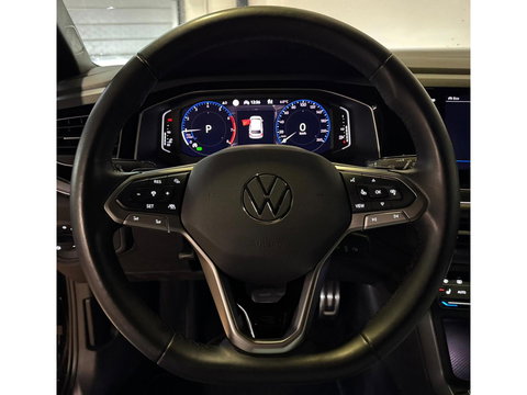 Volkswagen Polo 1.0 TSI R-Line CAM CARPLAY PDC