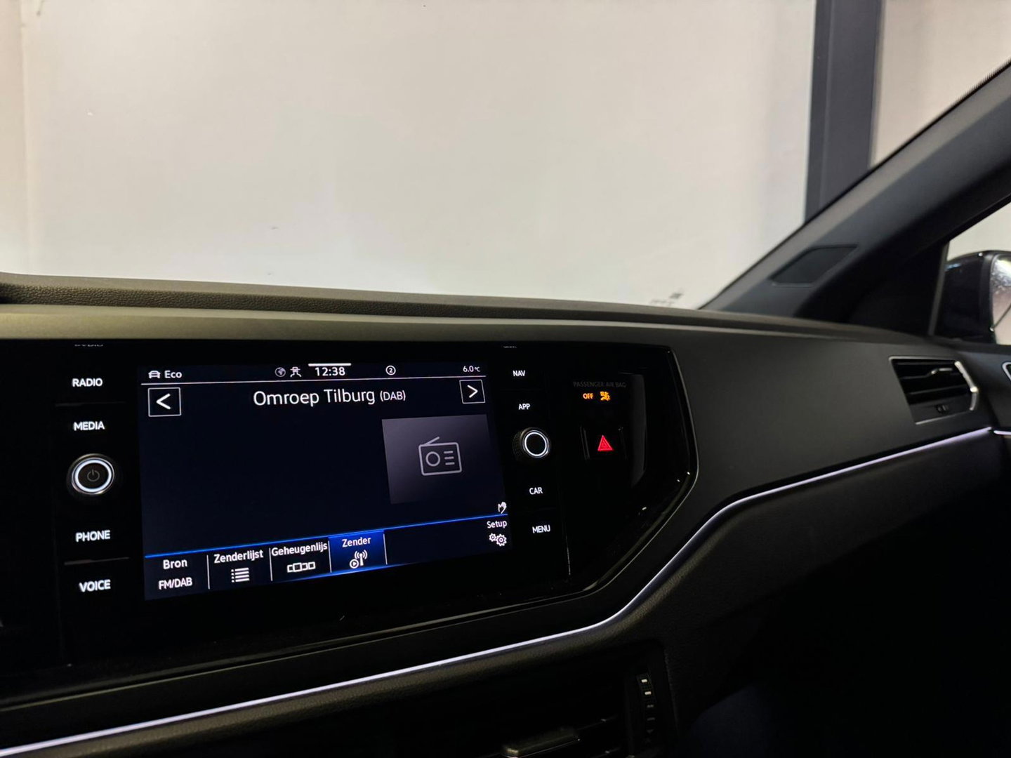 Volkswagen Polo 1.0 TSI R-Line CAM CARPLAY PDC