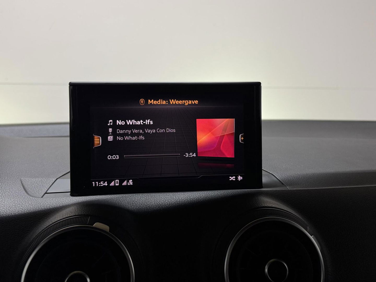 Audi Q2 35 TFSI S-Line Black Edition DSG Navi CarPlay