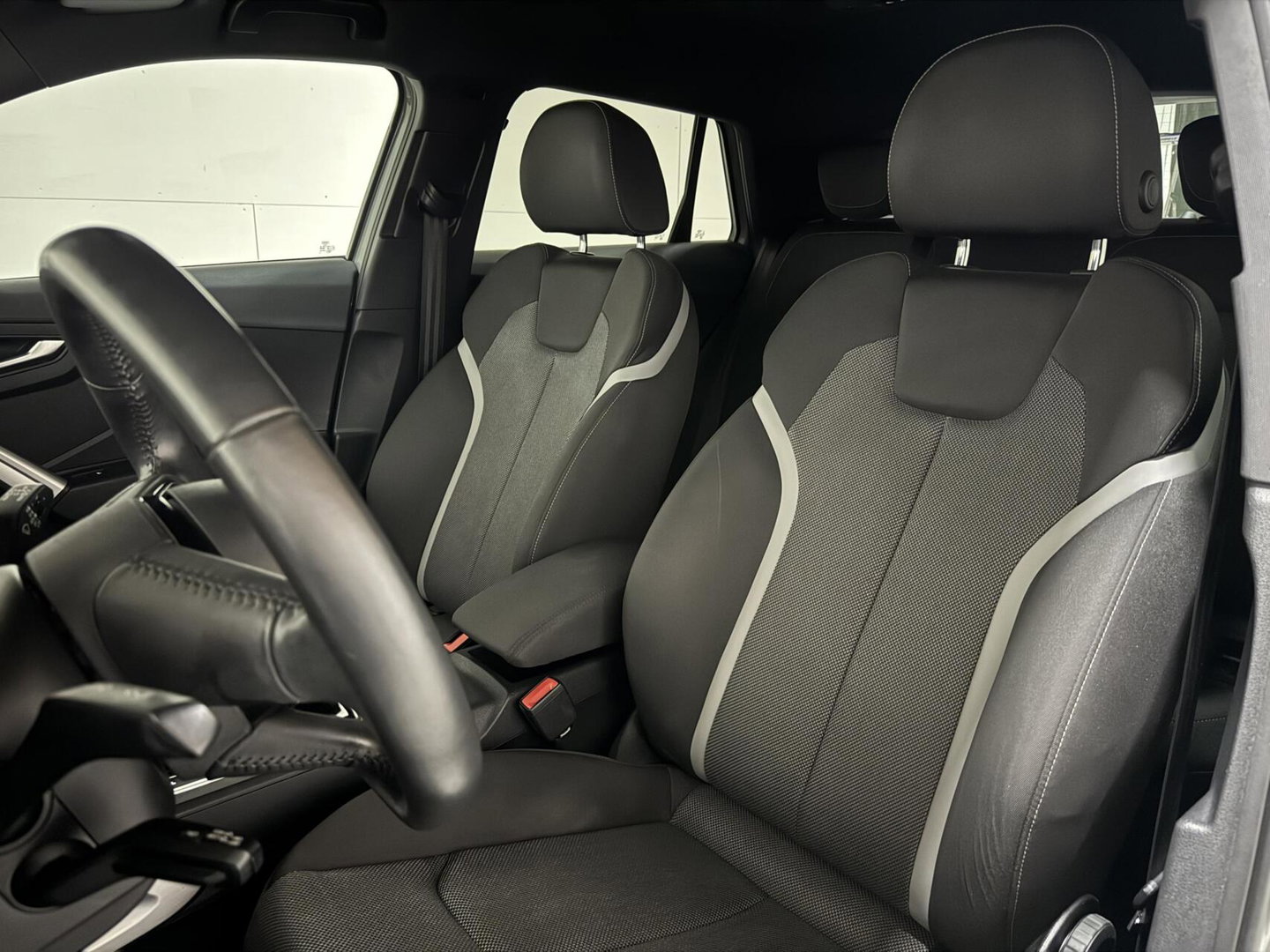 Audi Q2 35 TFSI S-Line Black Edition DSG Navi CarPlay