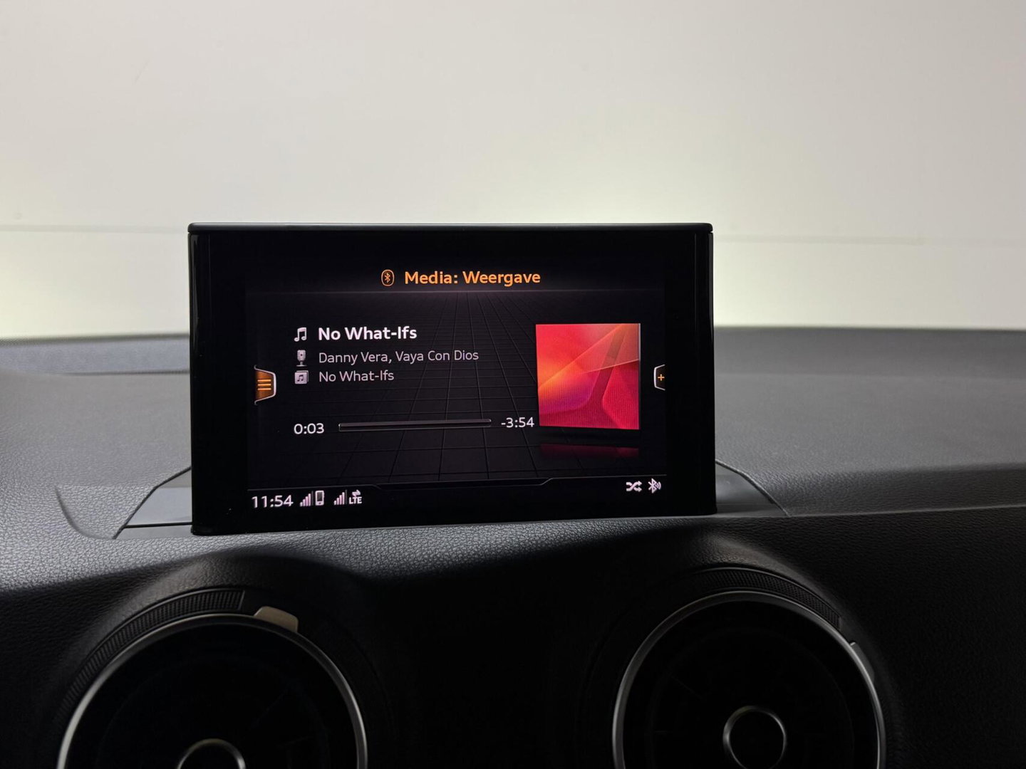 Audi Q2 35 TFSI S-Line Black Edition DSG Navi CarPlay