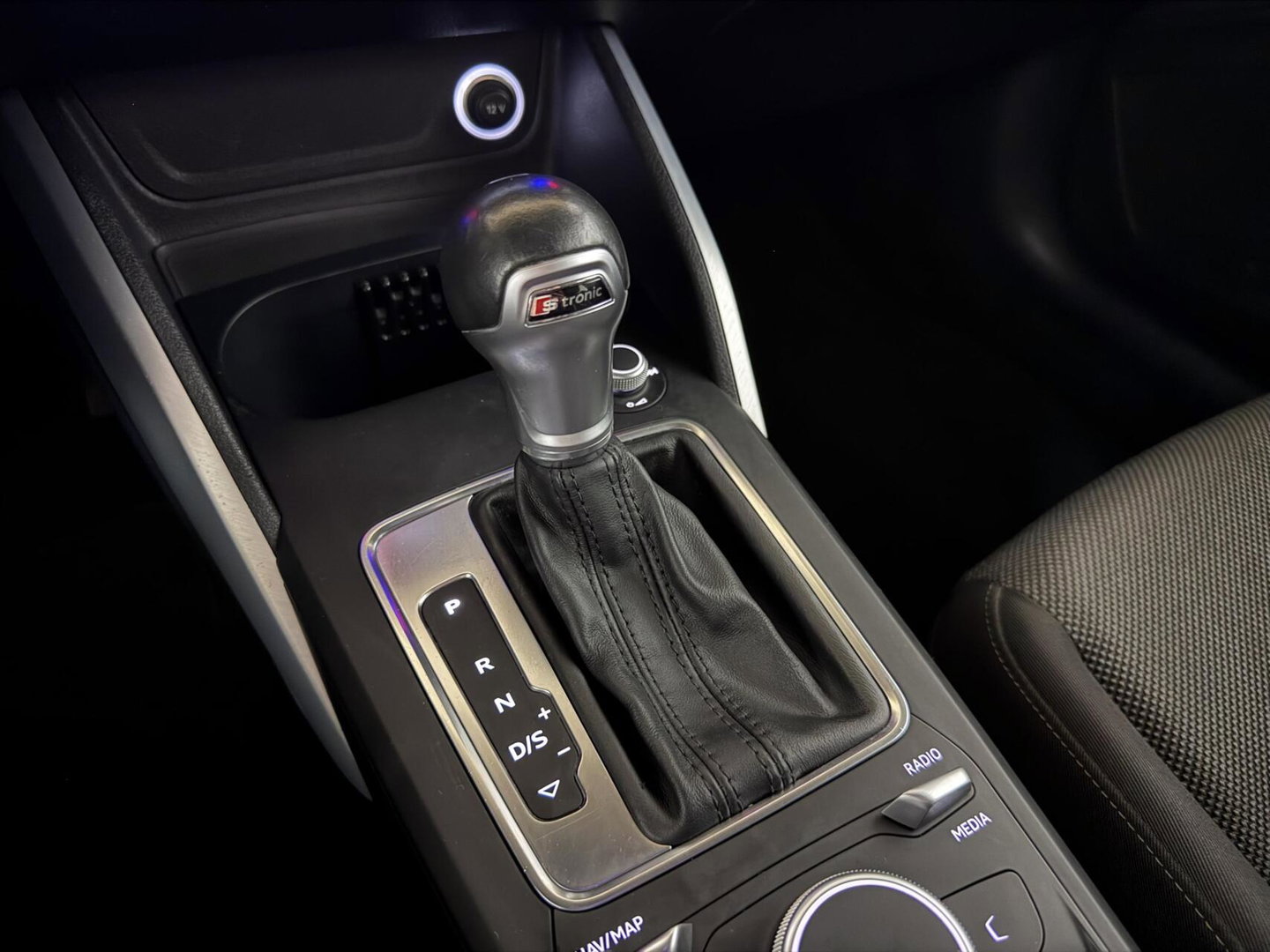 Audi Q2 35 TFSI S-Line Black Edition DSG Navi CarPlay