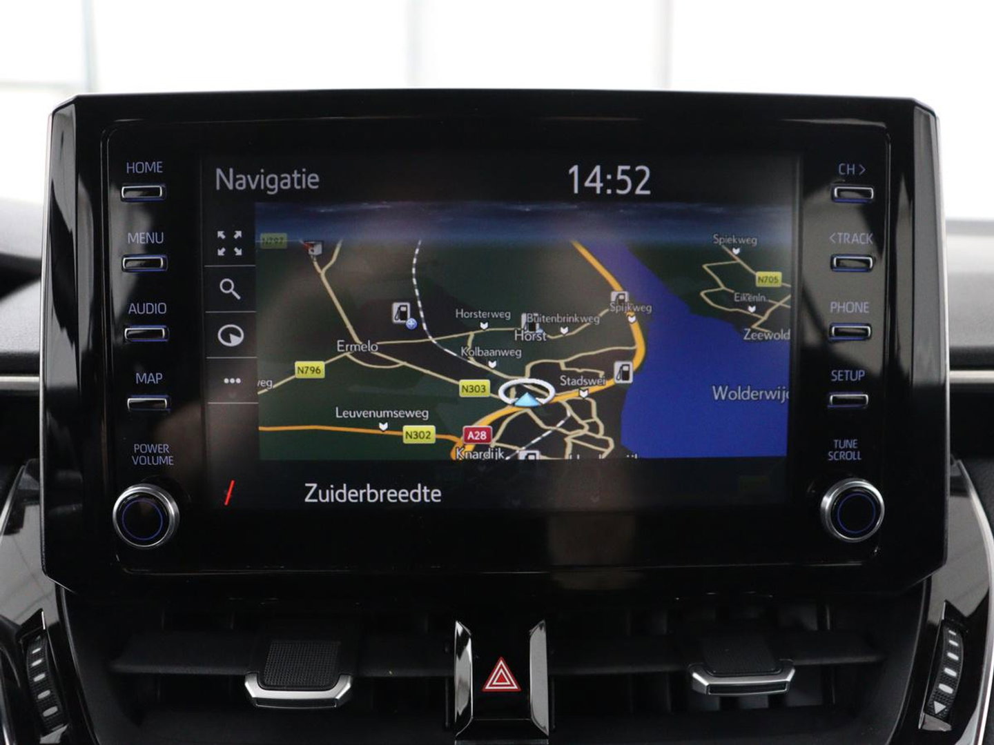 Toyota Corolla Touring Sports 2.0 Hybrid Style | Trekhaak | Stoelverwarming | Cruise Control | Navigatie | Camera | Carplay | Full LED | DAB | Climate control | Head-up