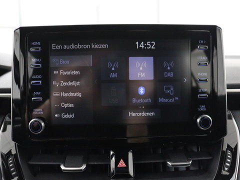 Toyota Corolla Touring Sports 2.0 Hybrid Style | Trekhaak | Stoelverwarming | Cruise Control | Navigatie | Camera | Carplay | Full LED | DAB | Climate control | Head-up