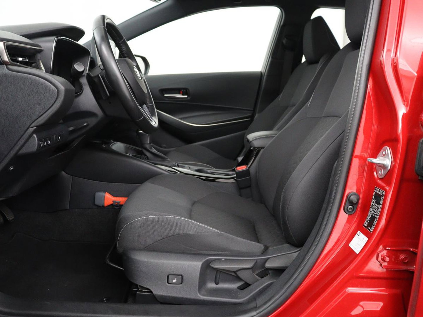 Toyota Corolla Touring Sports 2.0 Hybrid Style | Trekhaak | Stoelverwarming | Cruise Control | Navigatie | Camera | Carplay | Full LED | DAB | Climate control | Head-up